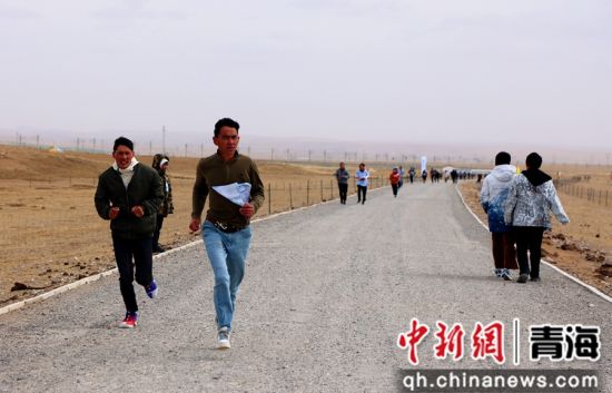 图为活动现场。刚察县委宣传部供图