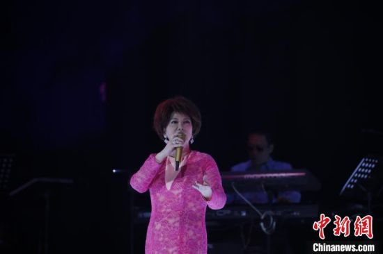 图为演唱会现场。马铭言摄 图为演唱会现场。马铭言摄