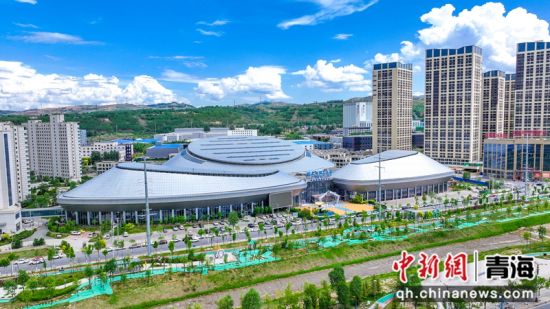 航拍图为西宁夏都温泉水乐园。西宁夏都温泉水乐园供图 航拍图为西宁夏都温泉水乐园。西宁夏都温泉水乐园供图