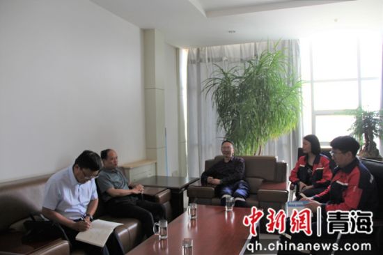 图为座谈现场。青海公司 供图 图为座谈现场。青海公司 供图