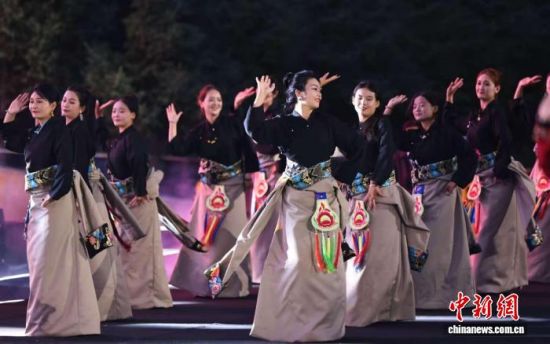 图为活动现场。陆中秋 摄